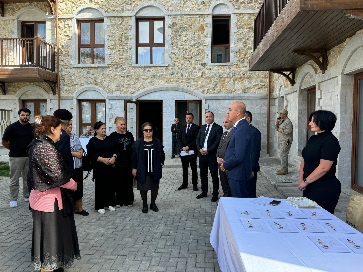 Növbəti köç karvanı Şuşaya çatdı - Mənzillərin açarları təqdim olundu (YENİLƏNİB)